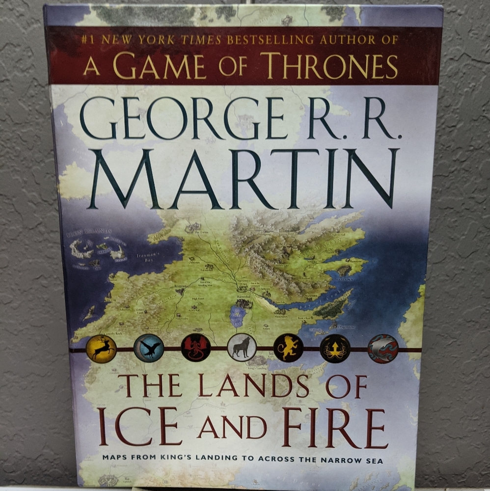 BOOK OF MAPS! GOT - The Land of Ice and Fire